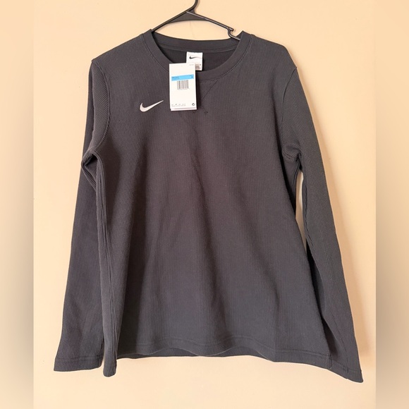 Nike Tops - Nike Women's Thermal Long Sleeve